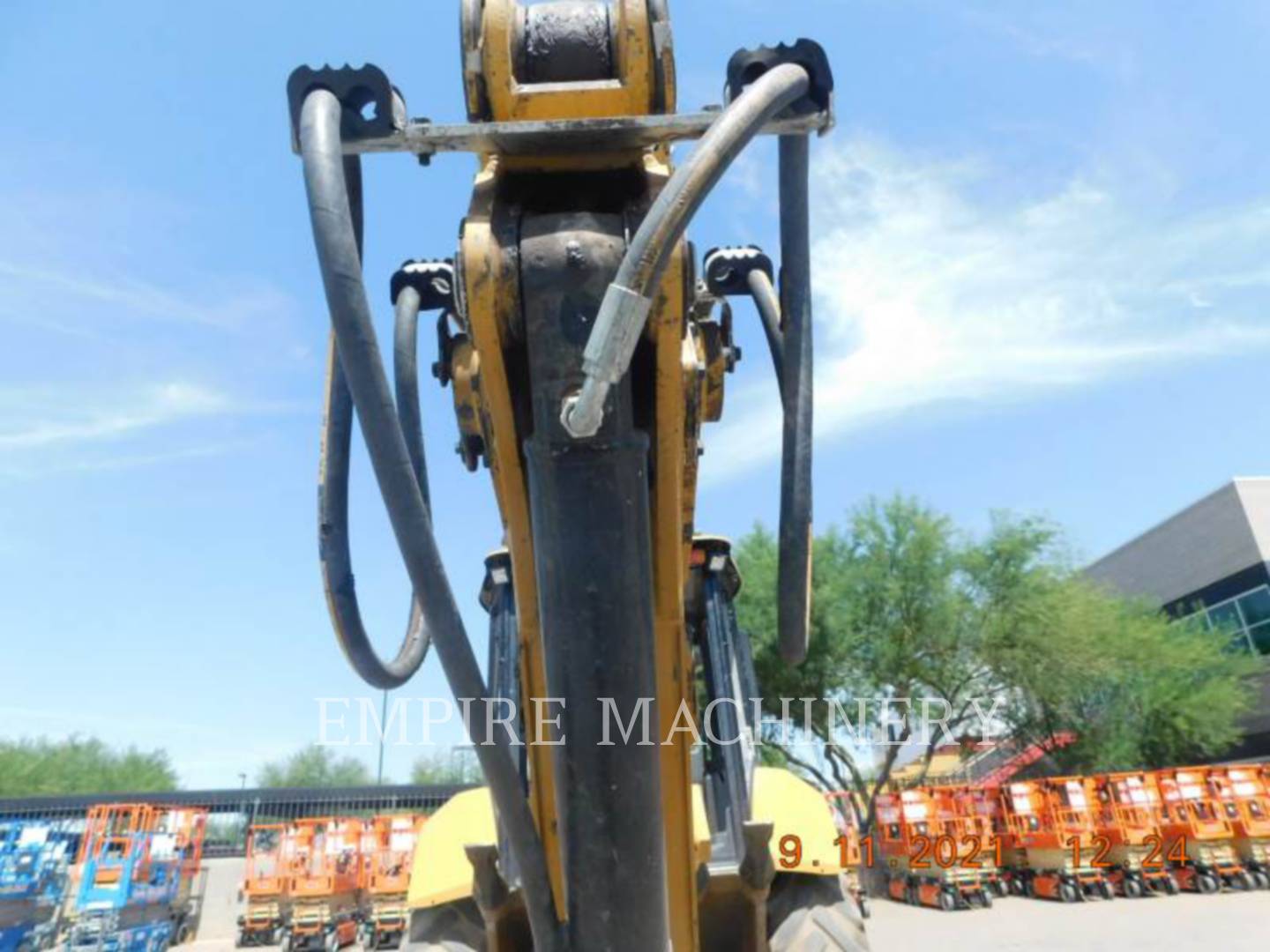 2019 Caterpillar 420F2 4EO Tractor Loader Backhoe