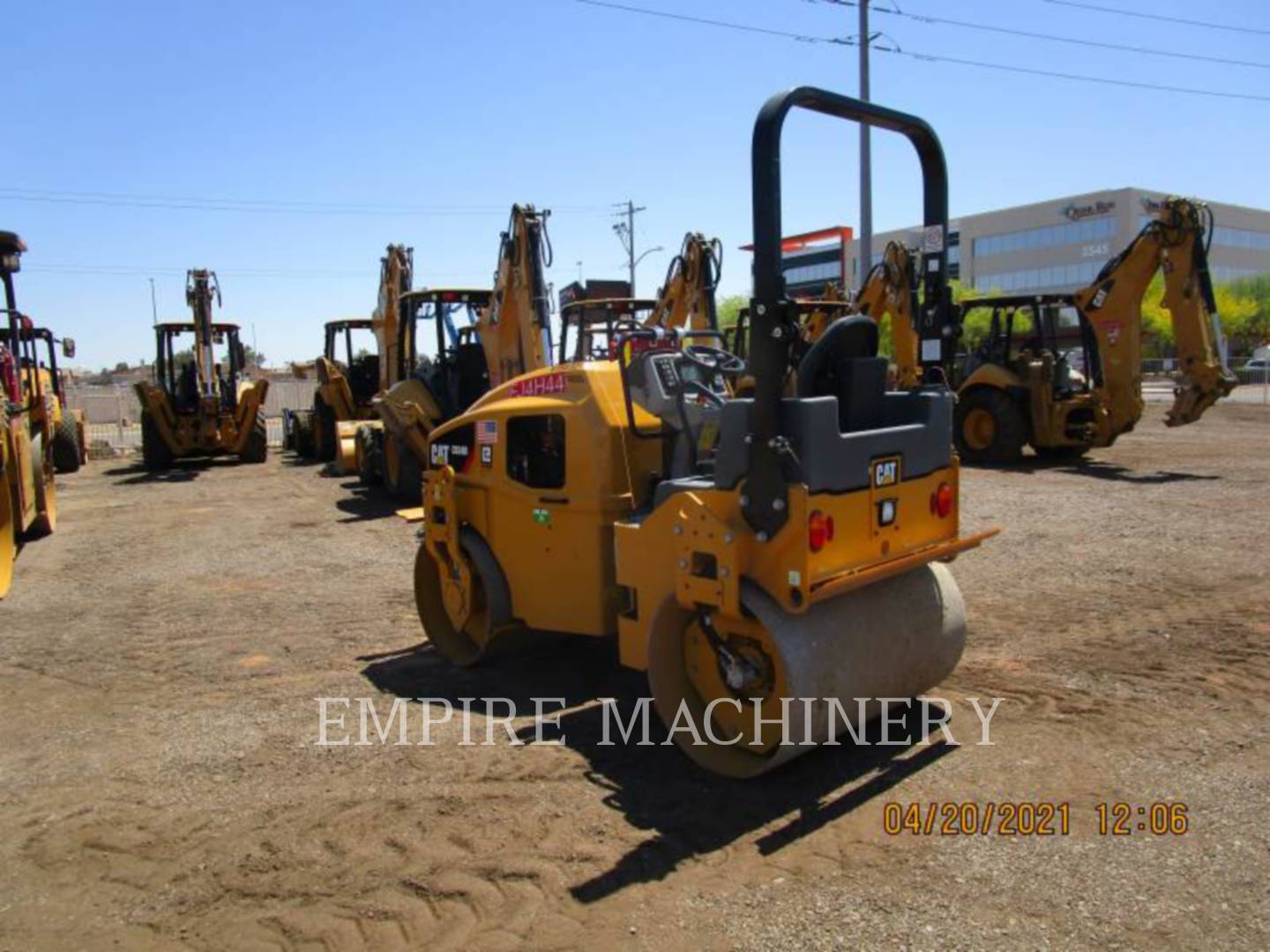 2019 Caterpillar CB34B LT Vibratory Double