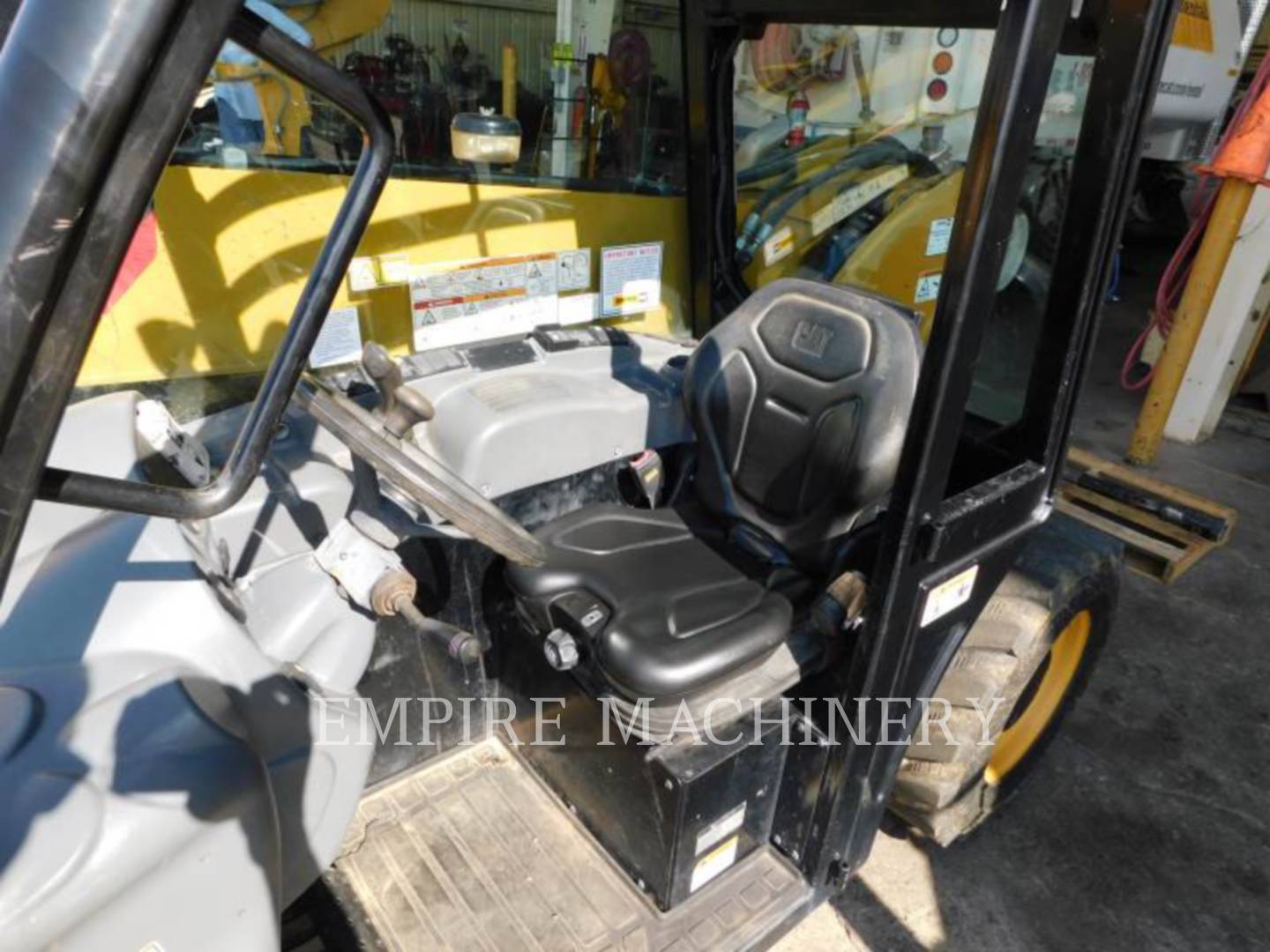 2019 Caterpillar TH255C TeleHandler