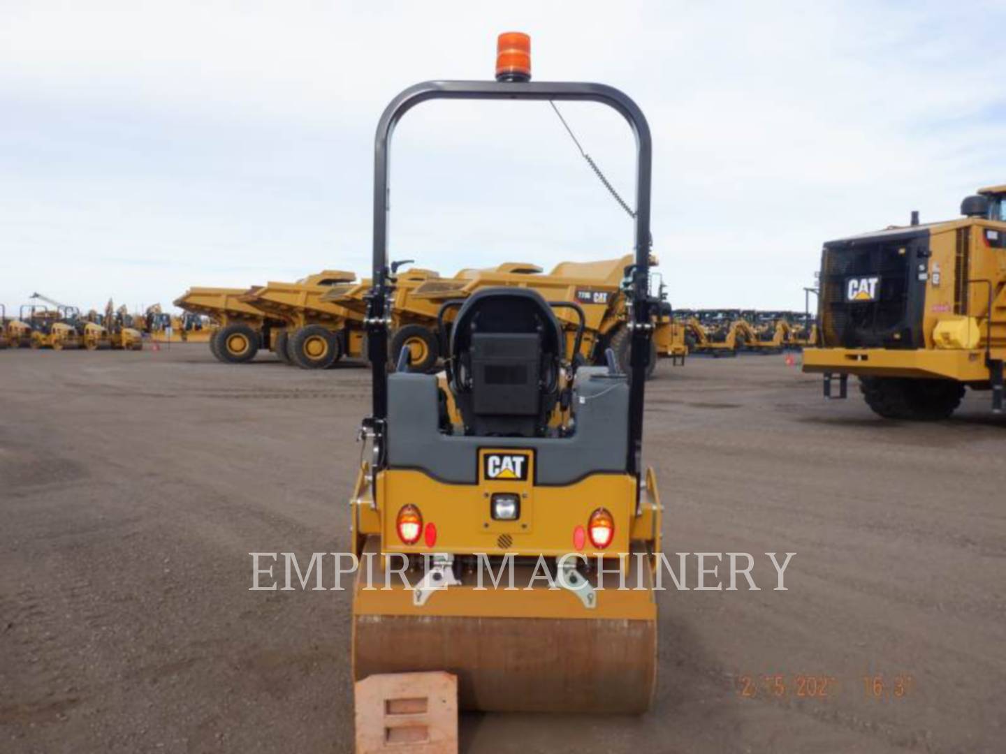 2020 Caterpillar CB24B Vibratory Double