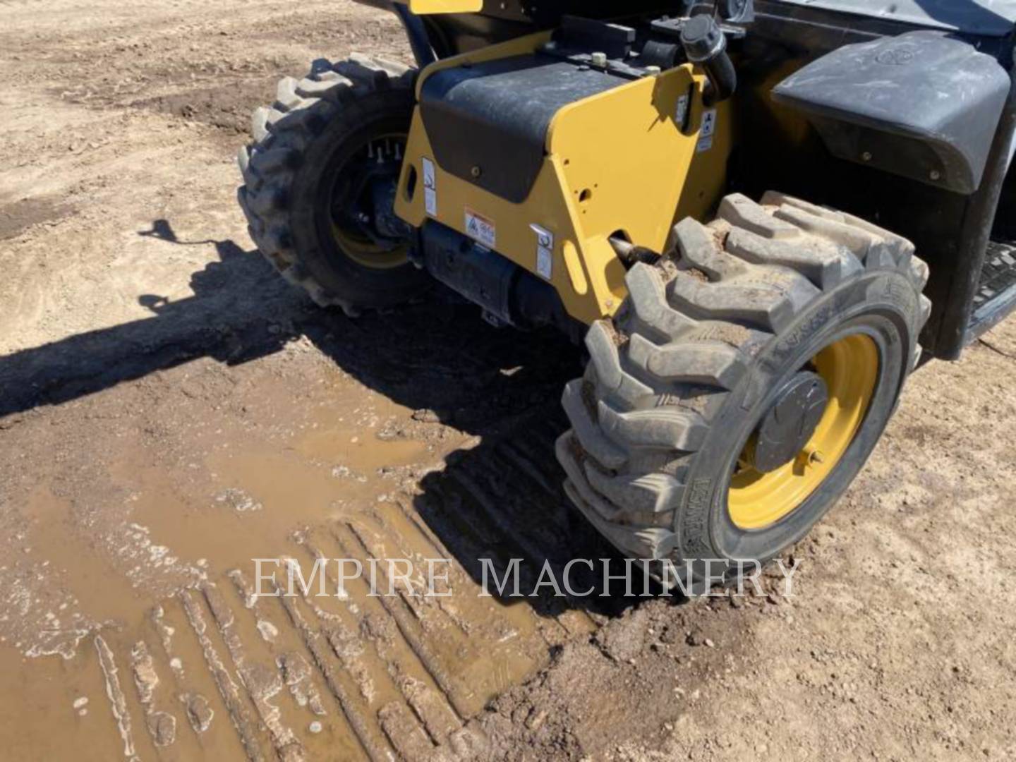 2021 Caterpillar TH255C TeleHandler