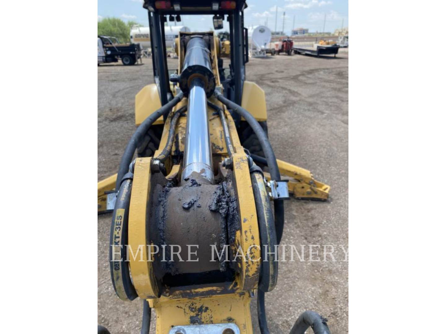 2018 Caterpillar 420F2 HRC Tractor Loader Backhoe