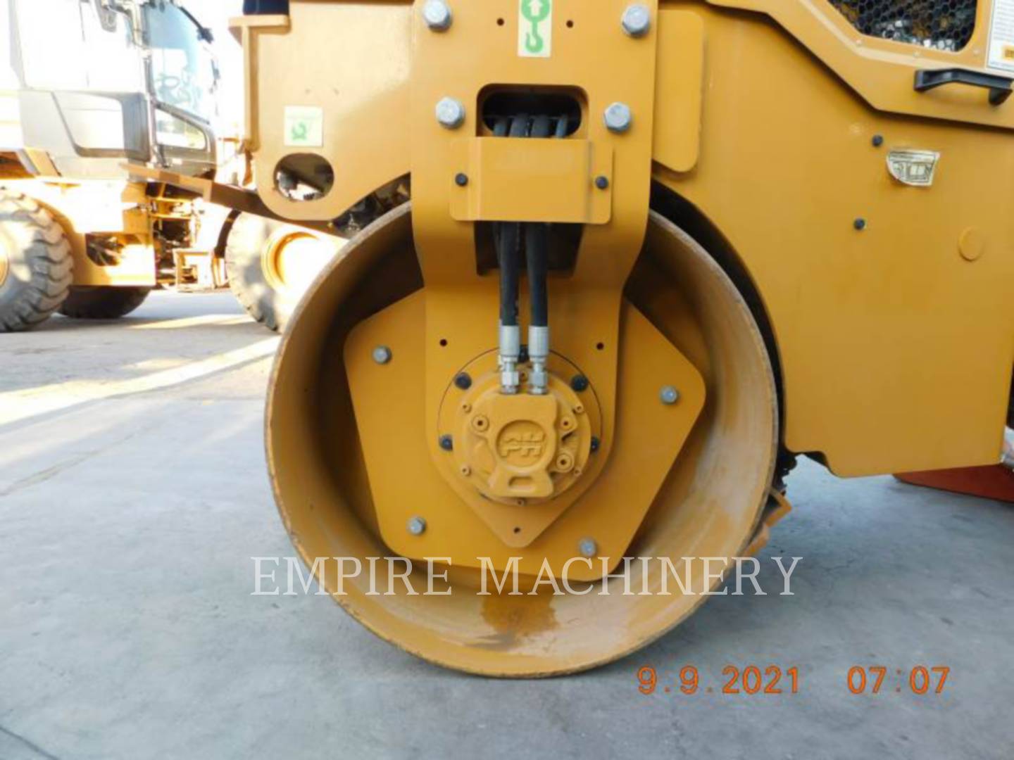 2019 Caterpillar CB22B Vibratory Double