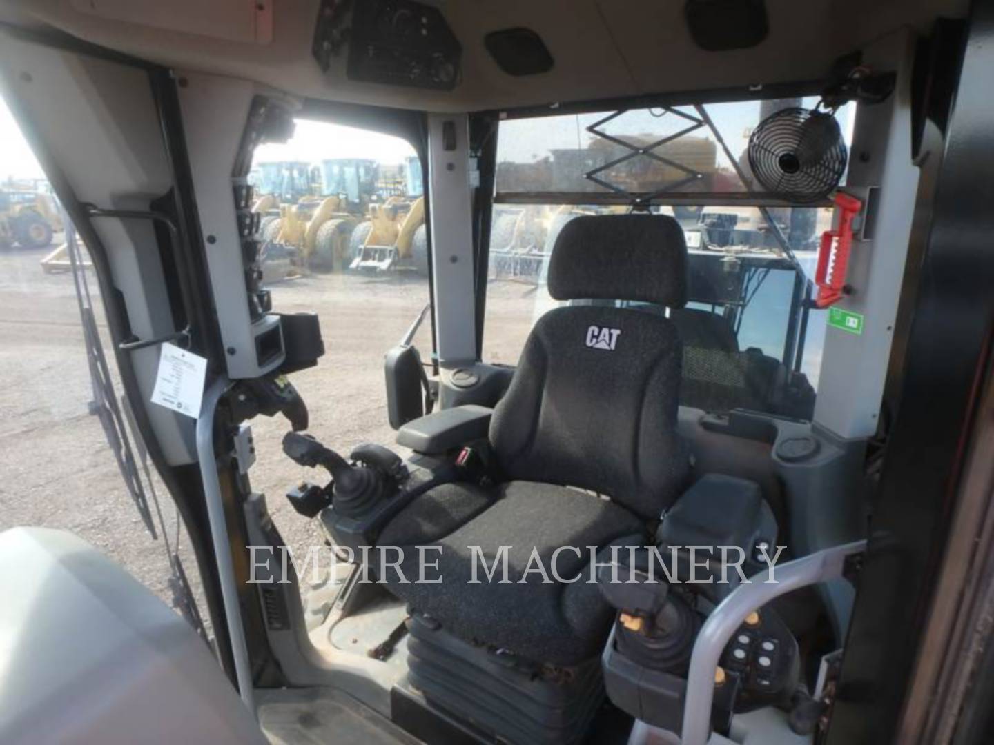 2015 Caterpillar 12M3  AWD Grader - Road