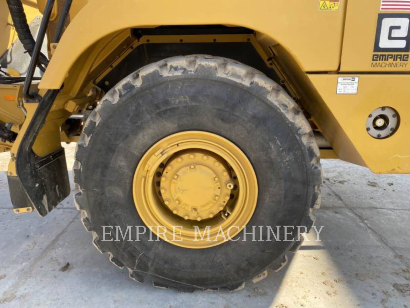 2019 Caterpillar 730-04 Truck