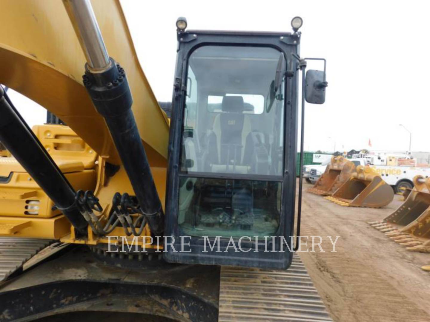 2016 Caterpillar 330FL Excavator