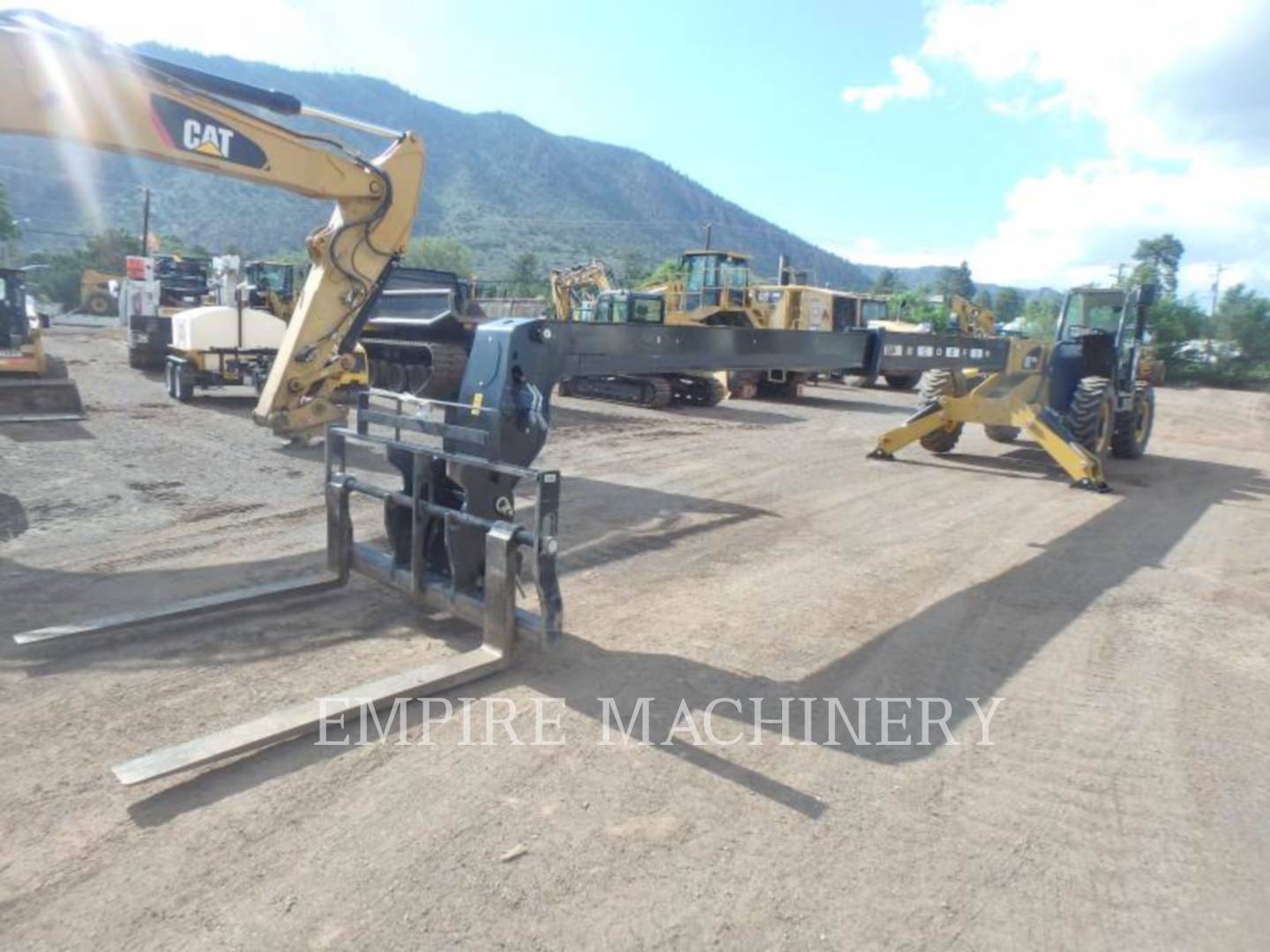 2020 Caterpillar TH514D TeleHandler