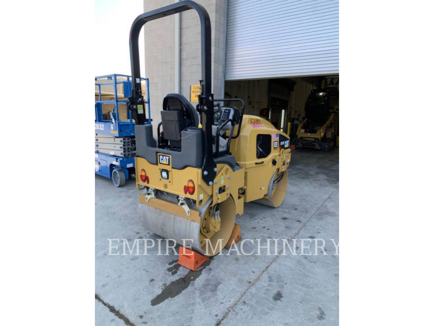 2019 Caterpillar CB22B Vibratory Double