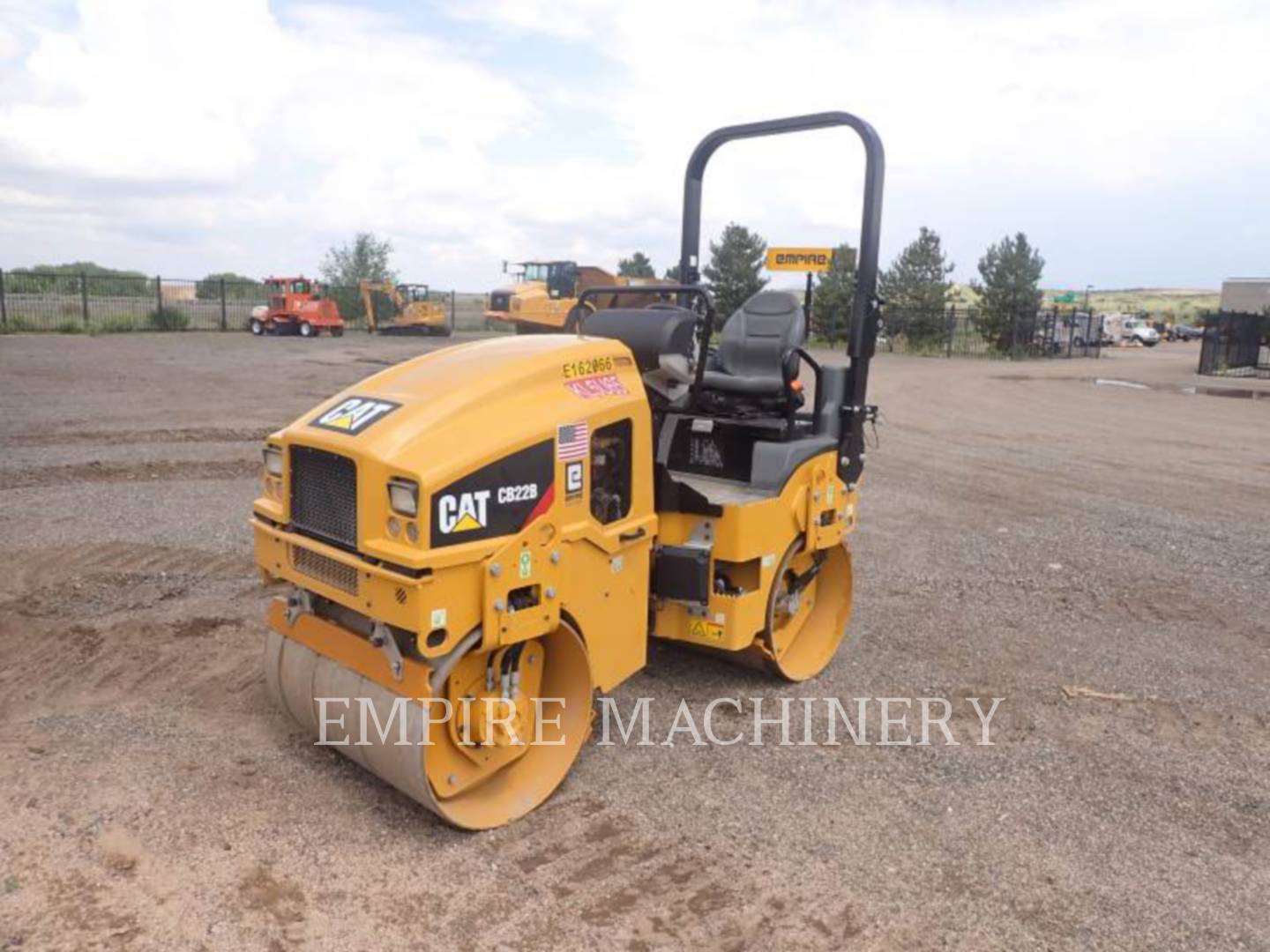 2019 Caterpillar CB22B Vibratory Double