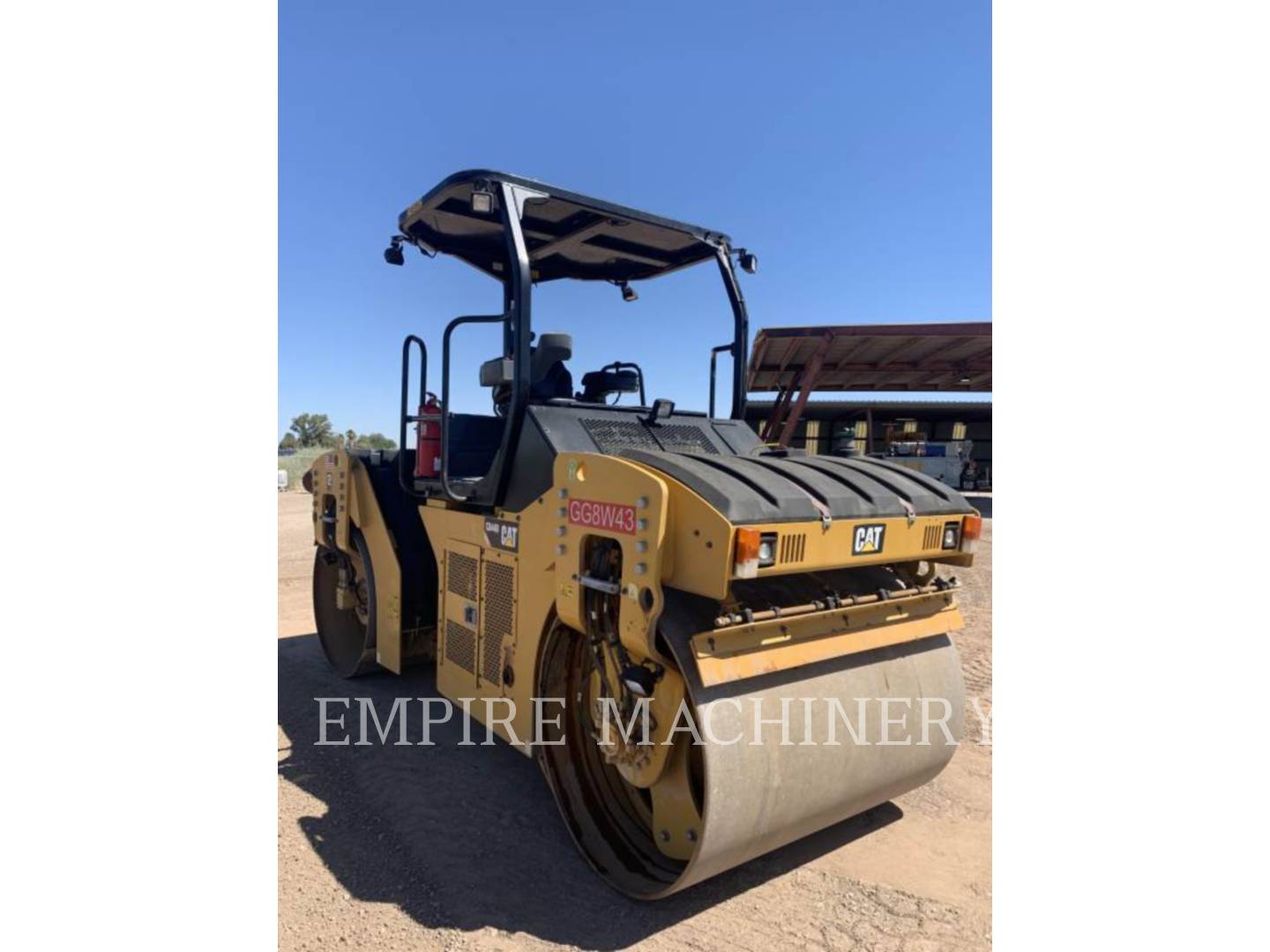 2015 Caterpillar CB44B Vibratory Double