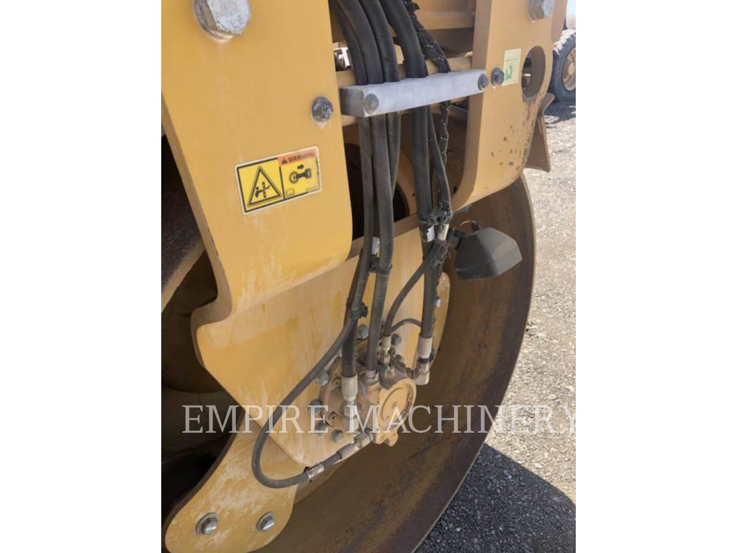 2015 Caterpillar CB44B Vibratory Double