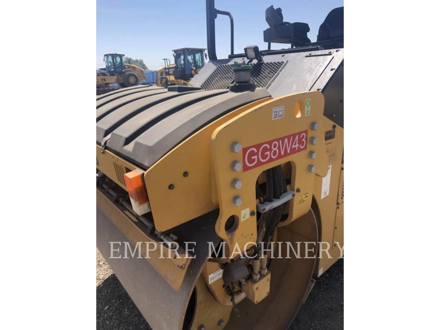 2015 Caterpillar CB44B Vibratory Double