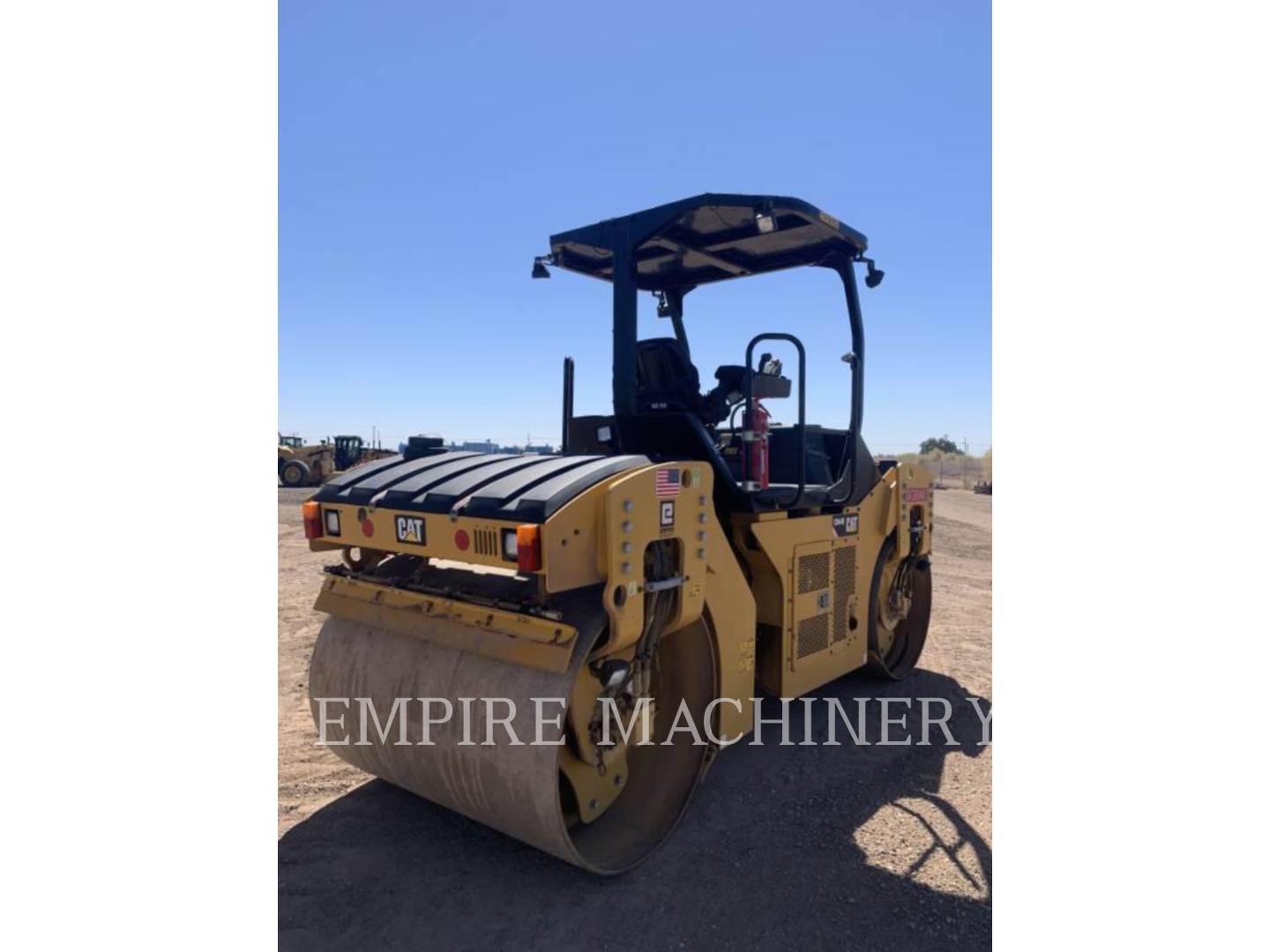 2015 Caterpillar CB44B Vibratory Double