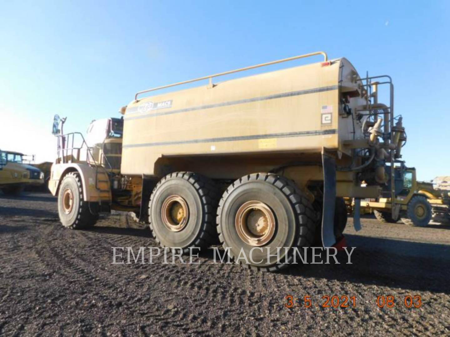 2015 Caterpillar 745C WT Truck