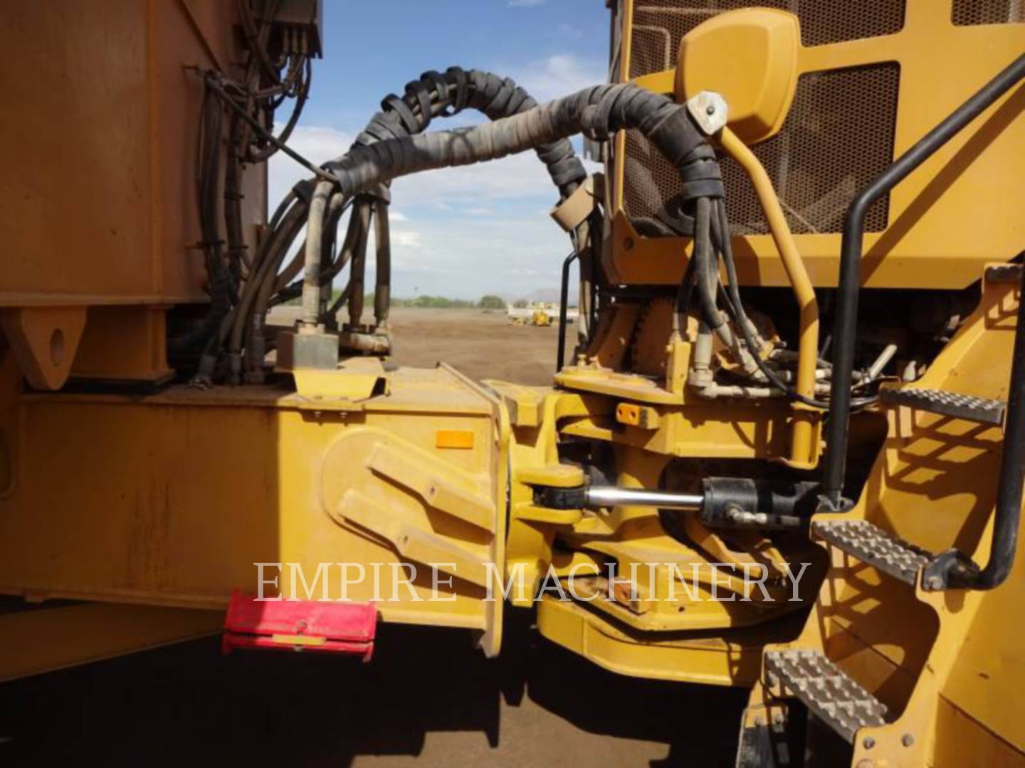 2015 Caterpillar 745C WT Truck