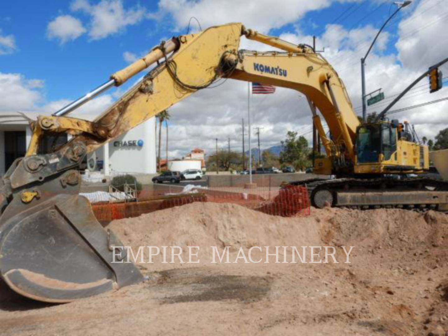 2014 Komatsu PC800LC-8 Excavator