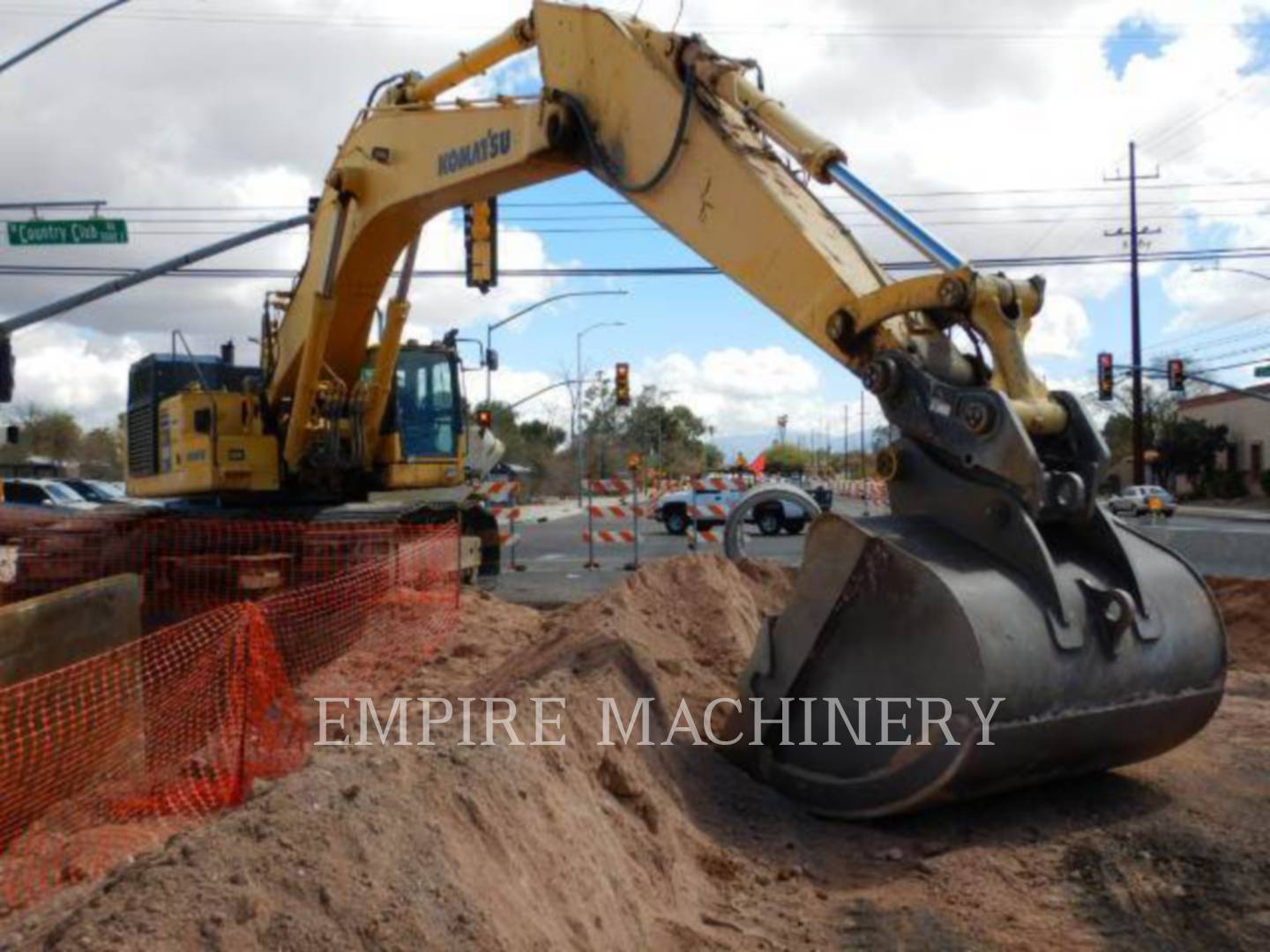 2014 Komatsu PC800LC-8 Excavator