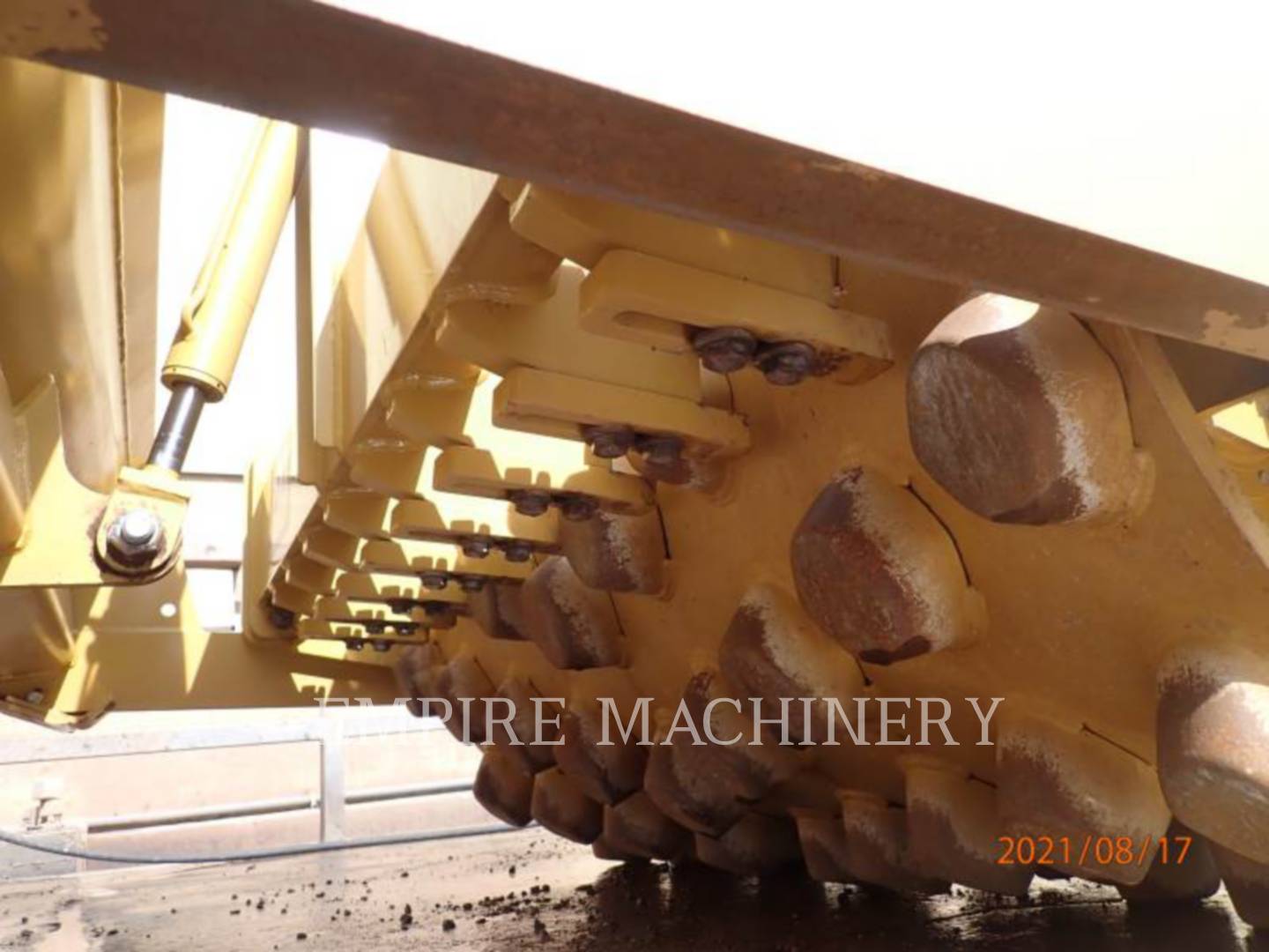 2019 Caterpillar CP44B Vibratory Single