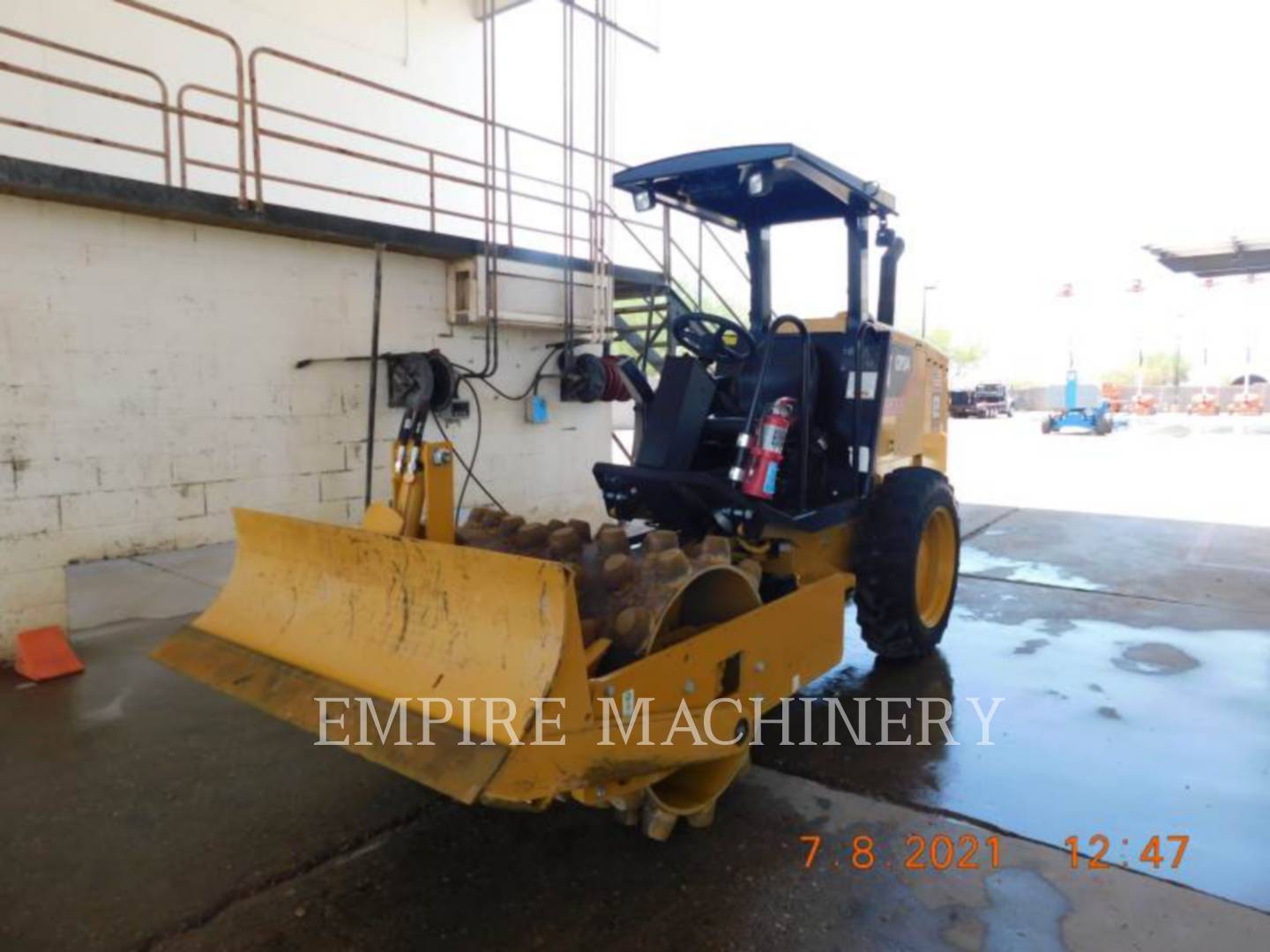 2021 Caterpillar CP34 Vibratory Single