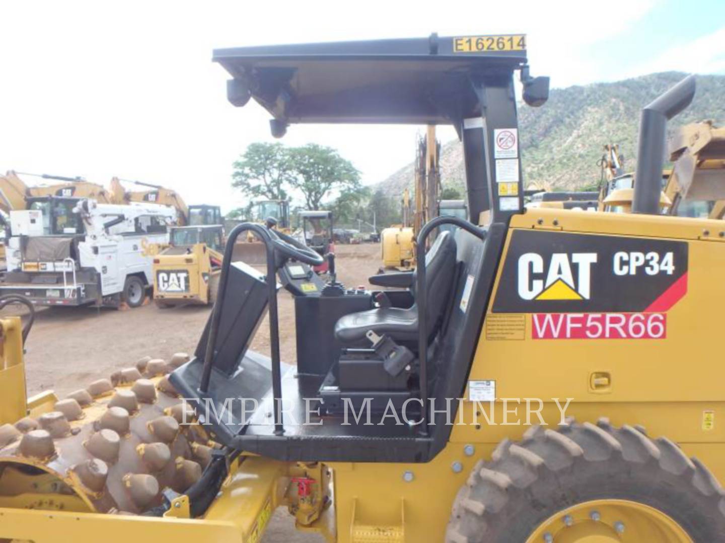 2021 Caterpillar CP34 Vibratory Single