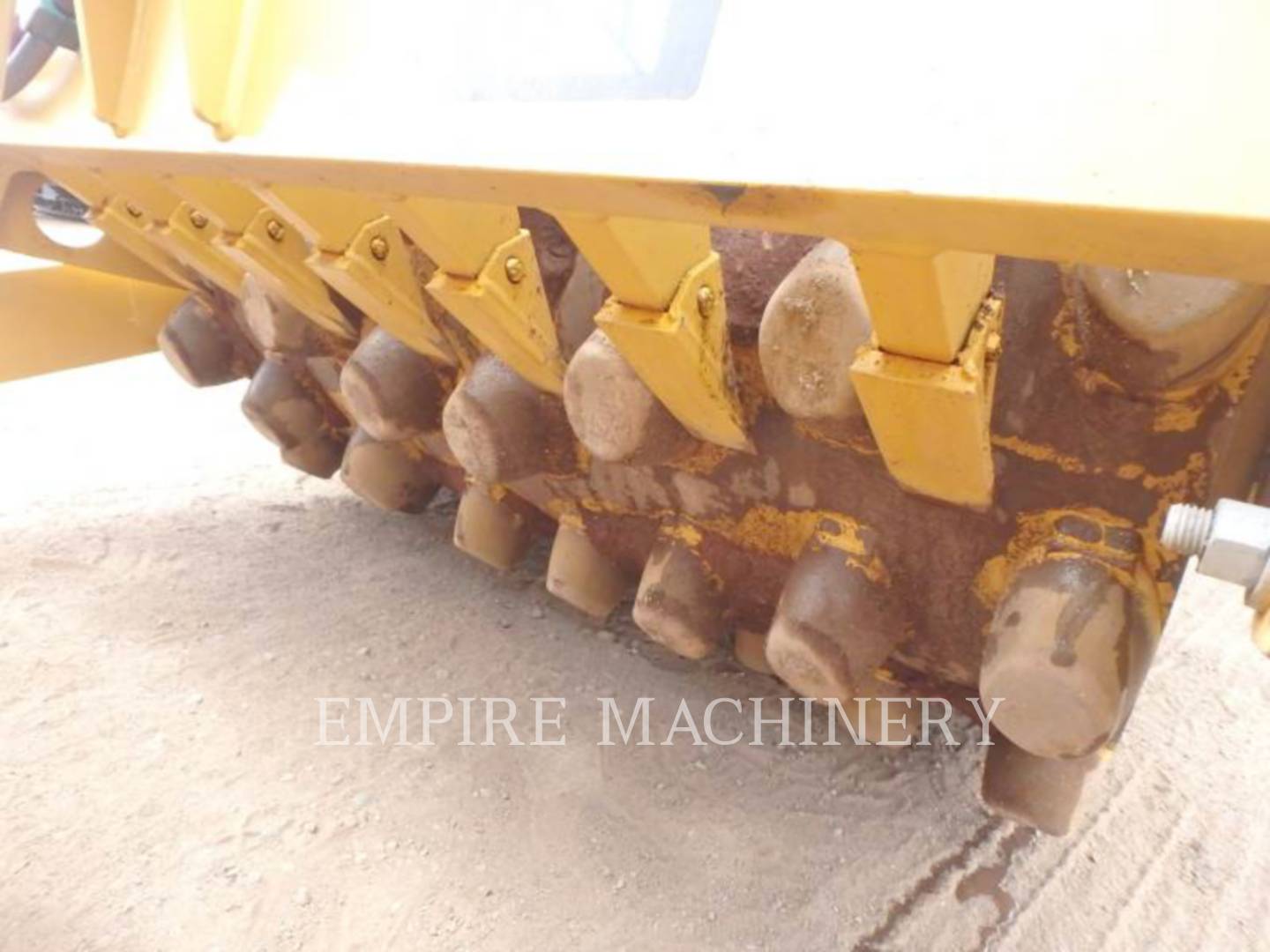 2021 Caterpillar CP34 Vibratory Single