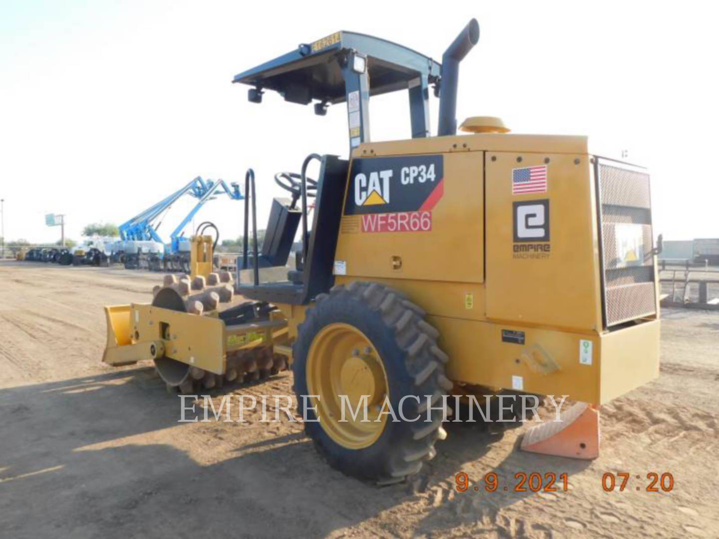 2021 Caterpillar CP34 Vibratory Single