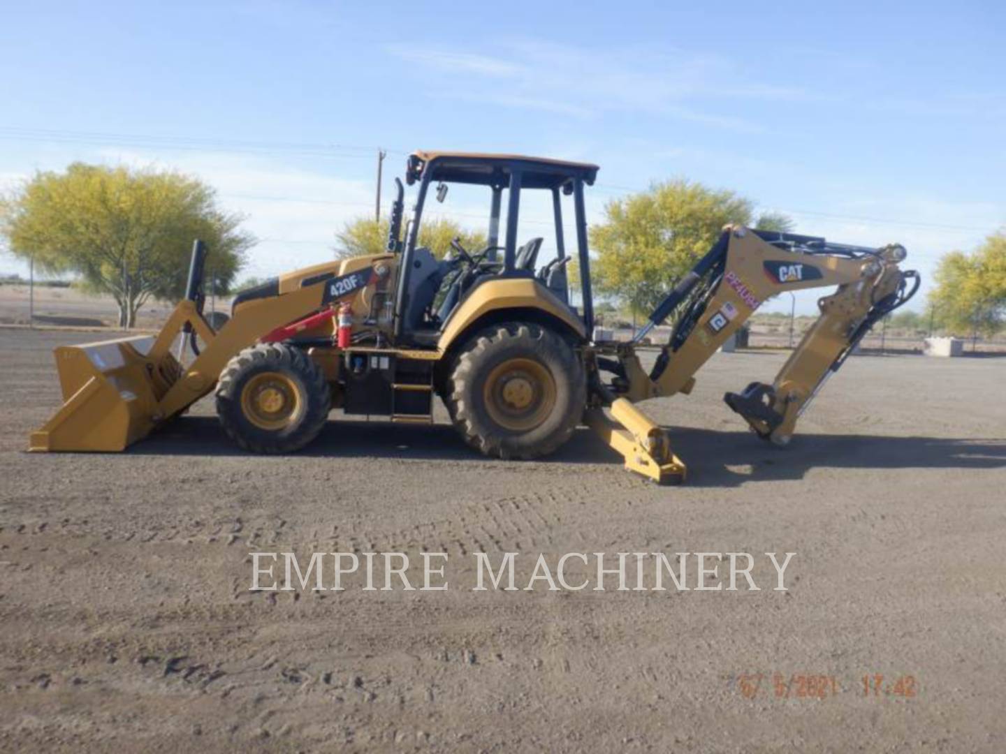 2020 Caterpillar 420F2 4EOP Tractor Loader Backhoe