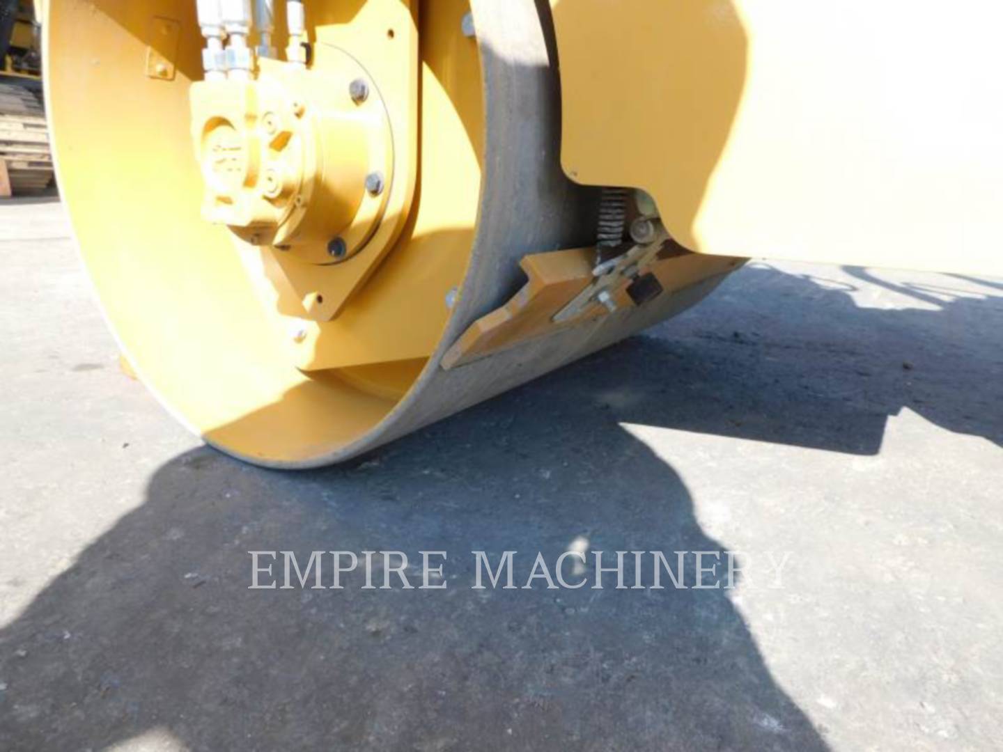 2019 Caterpillar CB22B Vibratory Double