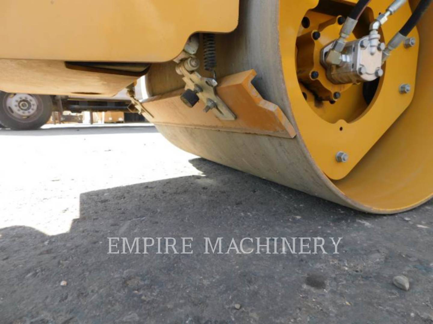 2019 Caterpillar CB22B Vibratory Double