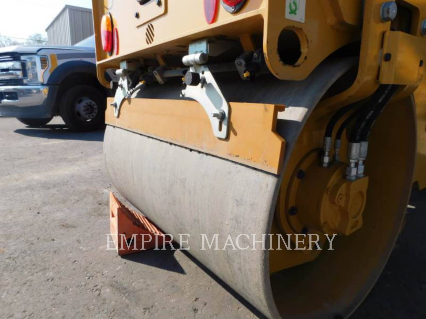 2019 Caterpillar CB22B Vibratory Double