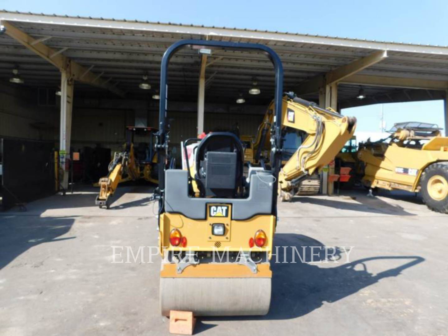 2019 Caterpillar CB22B Vibratory Double