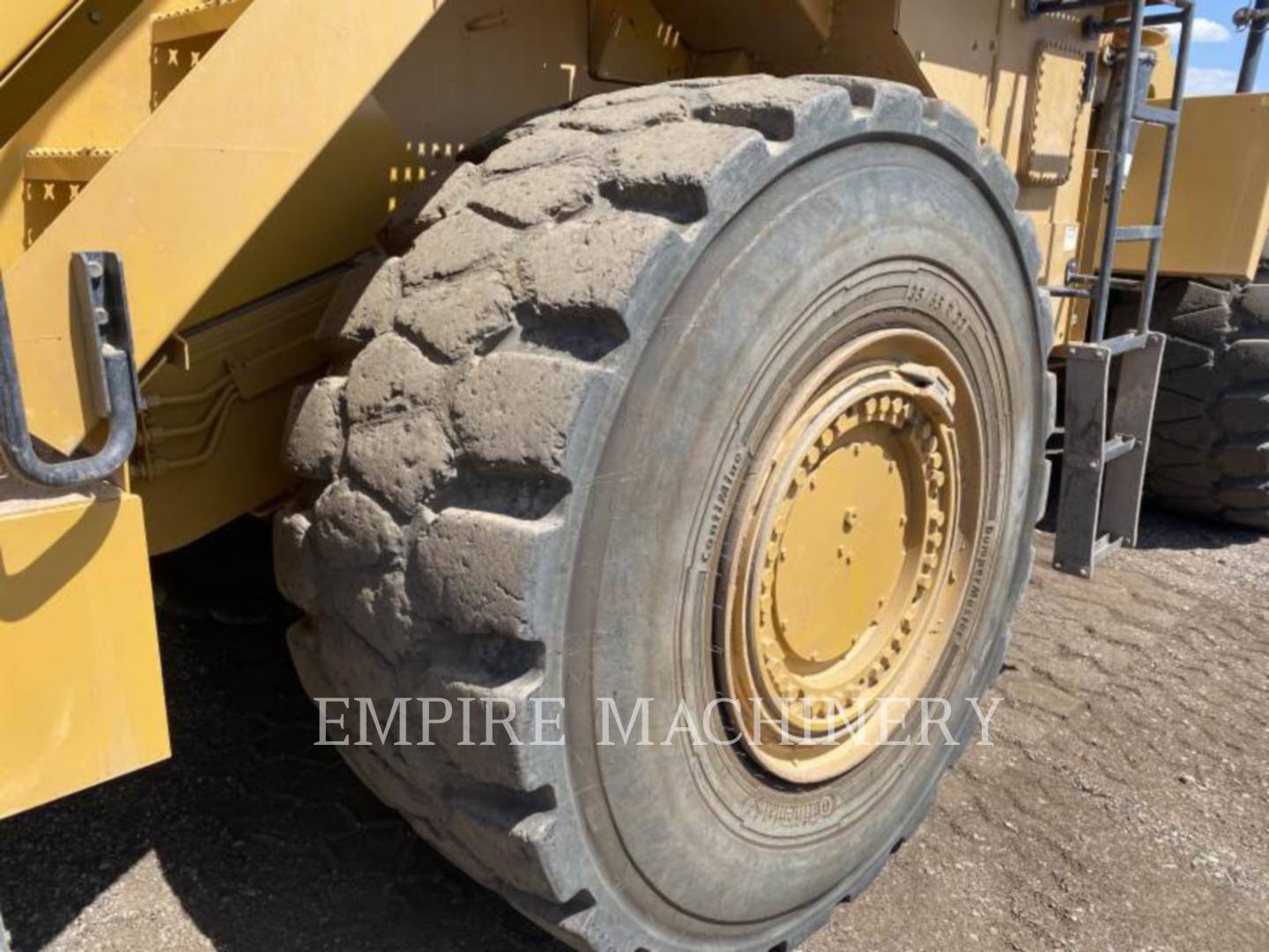 2016 Caterpillar 988K Wheel Loader