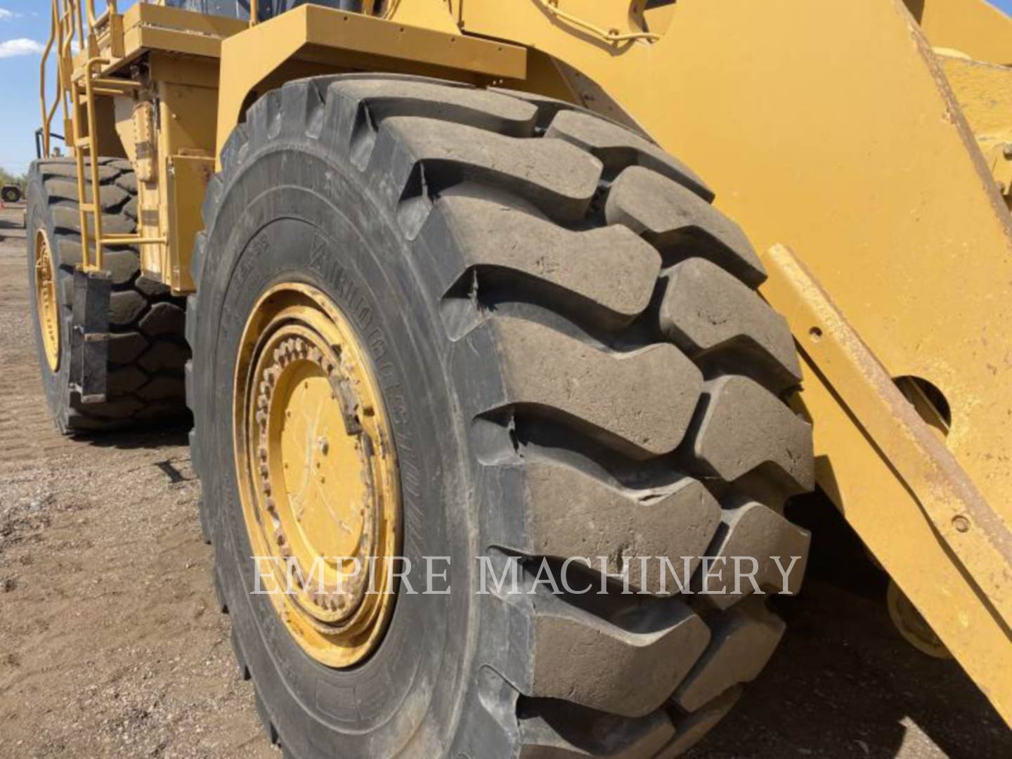 2015 Caterpillar 988K Wheel Loader