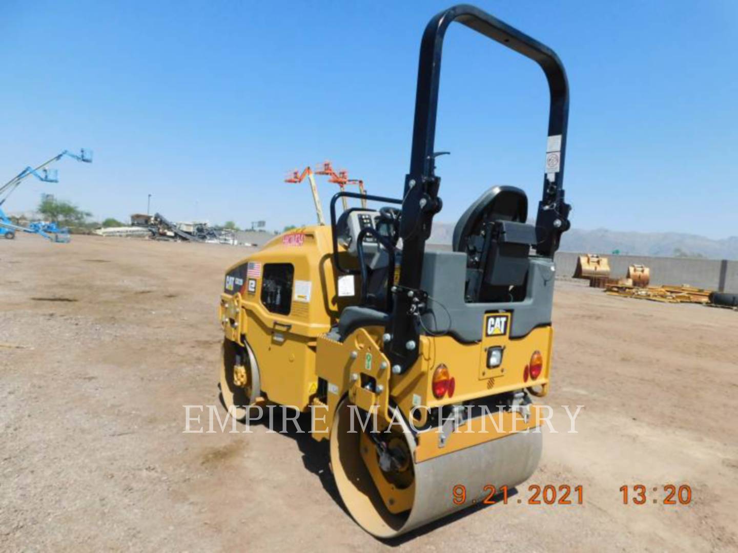 2019 Caterpillar CB22B Vibratory Double