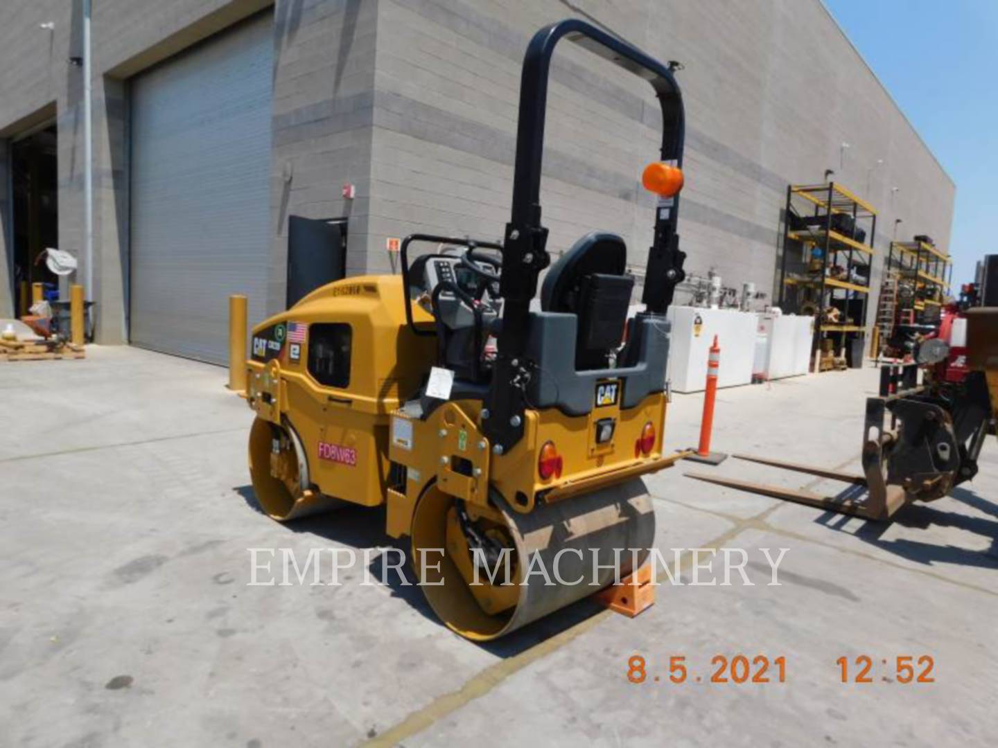 2019 Caterpillar CB22B Vibratory Double