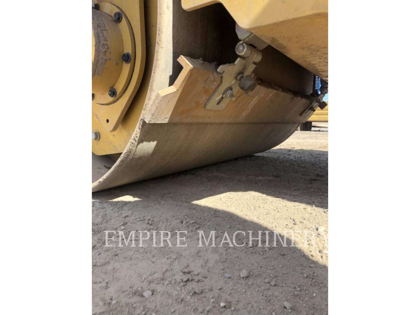 2019 Caterpillar CB22B Vibratory Double