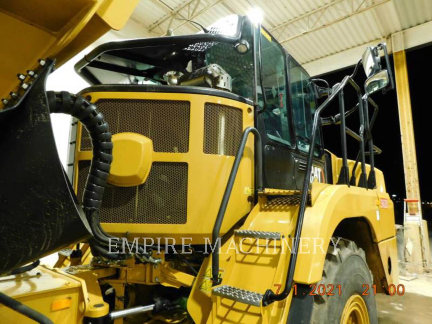 2021 Caterpillar 730-04 Truck