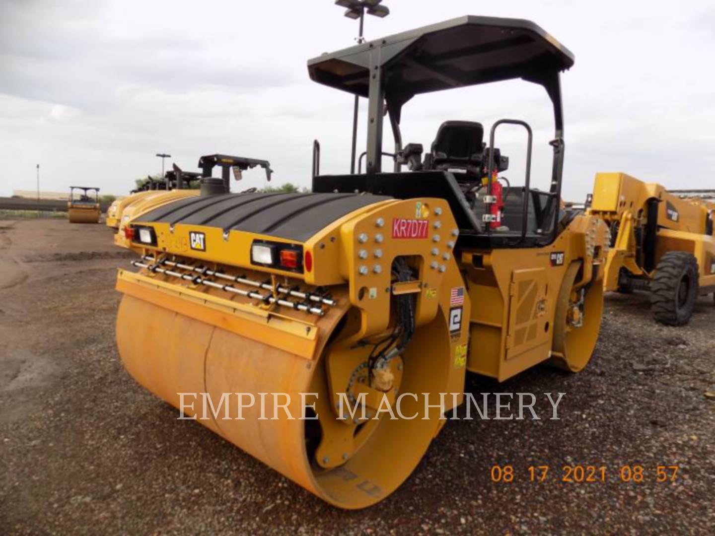 2019 Caterpillar CB15 Vibratory Double