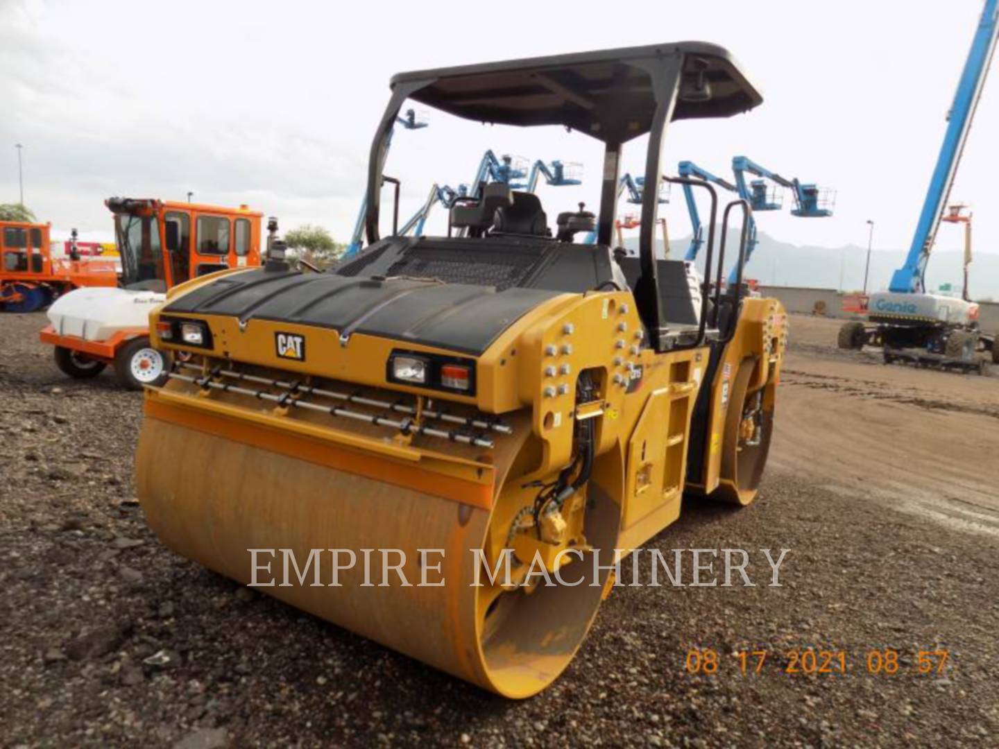 2019 Caterpillar CB15 Vibratory Double