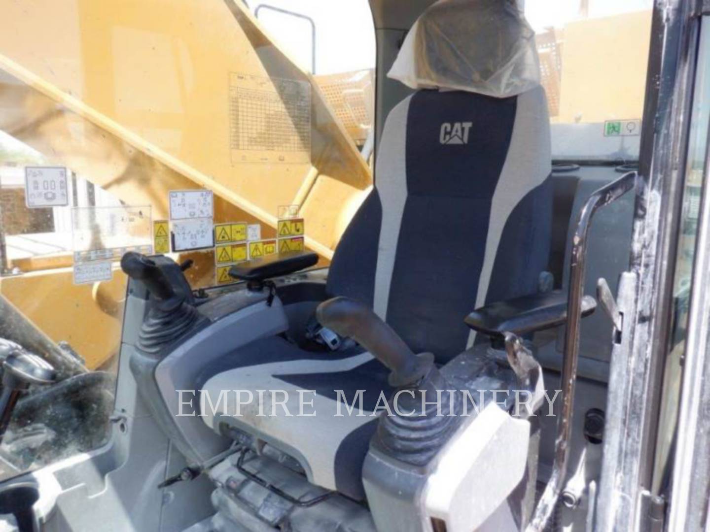 2018 Caterpillar 374FL Excavator