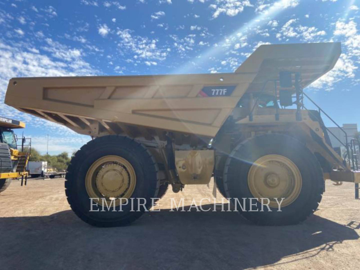 2011 Caterpillar 777F Truck