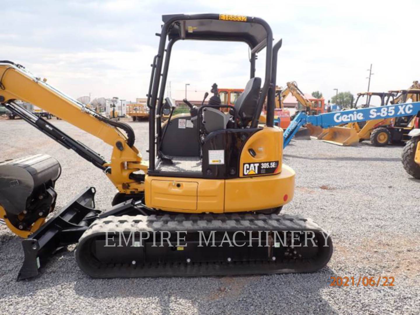 2020 Caterpillar 305.5E2 OR Excavator