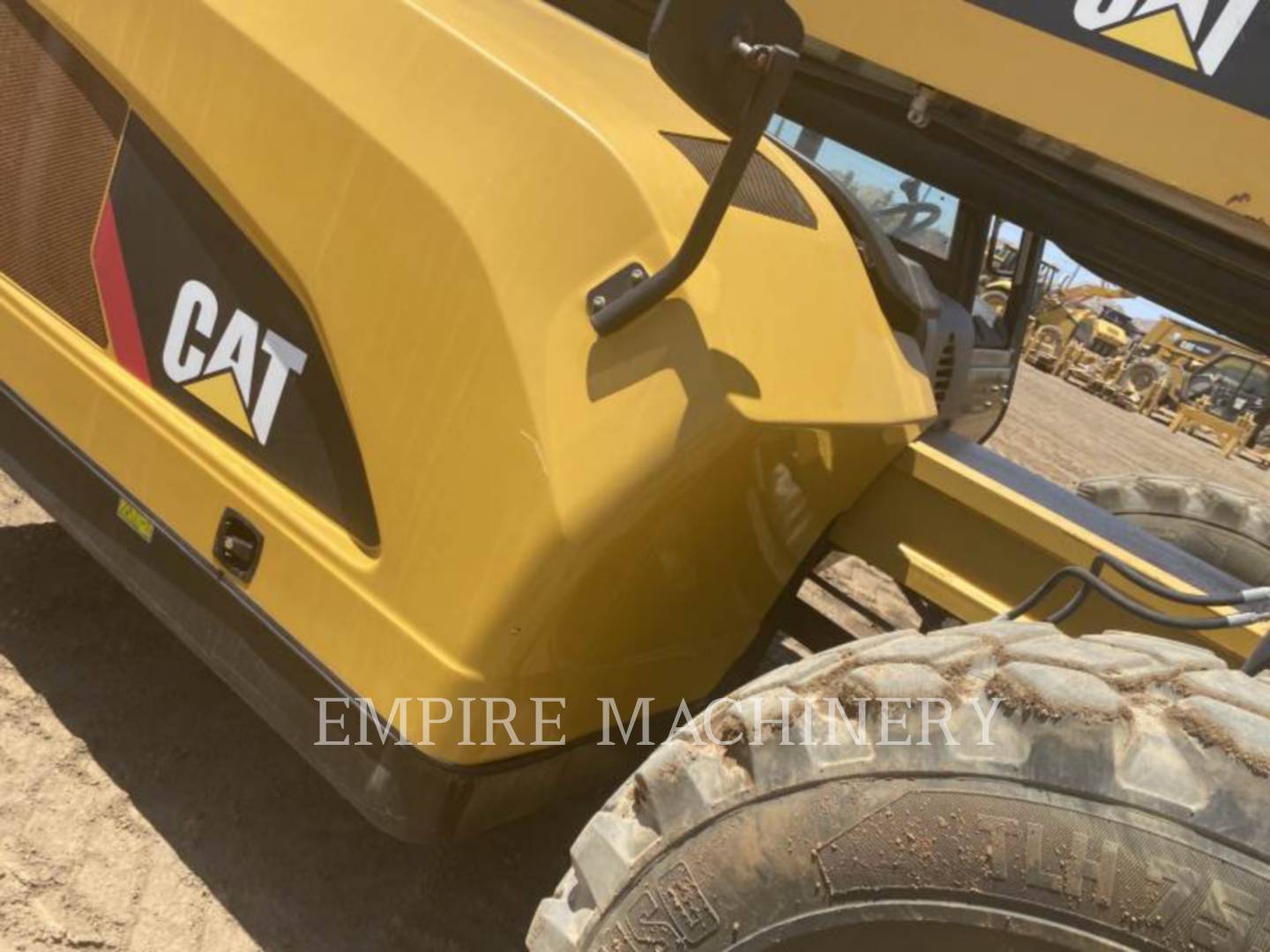 2015 Caterpillar TL1055C TeleHandler