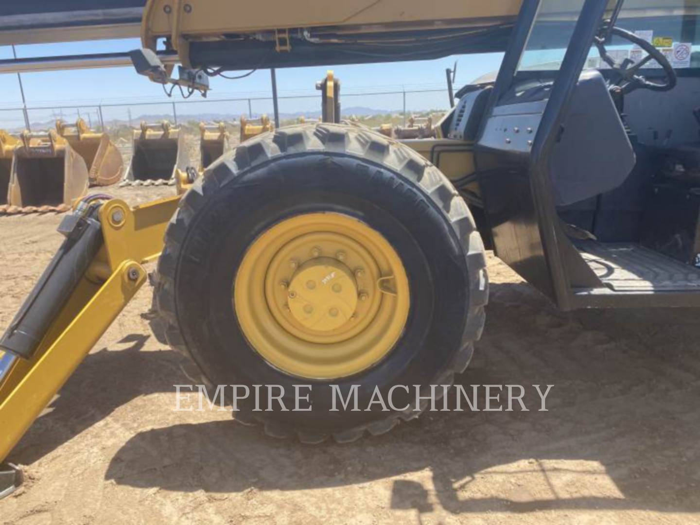 2015 Caterpillar TL1055C TeleHandler