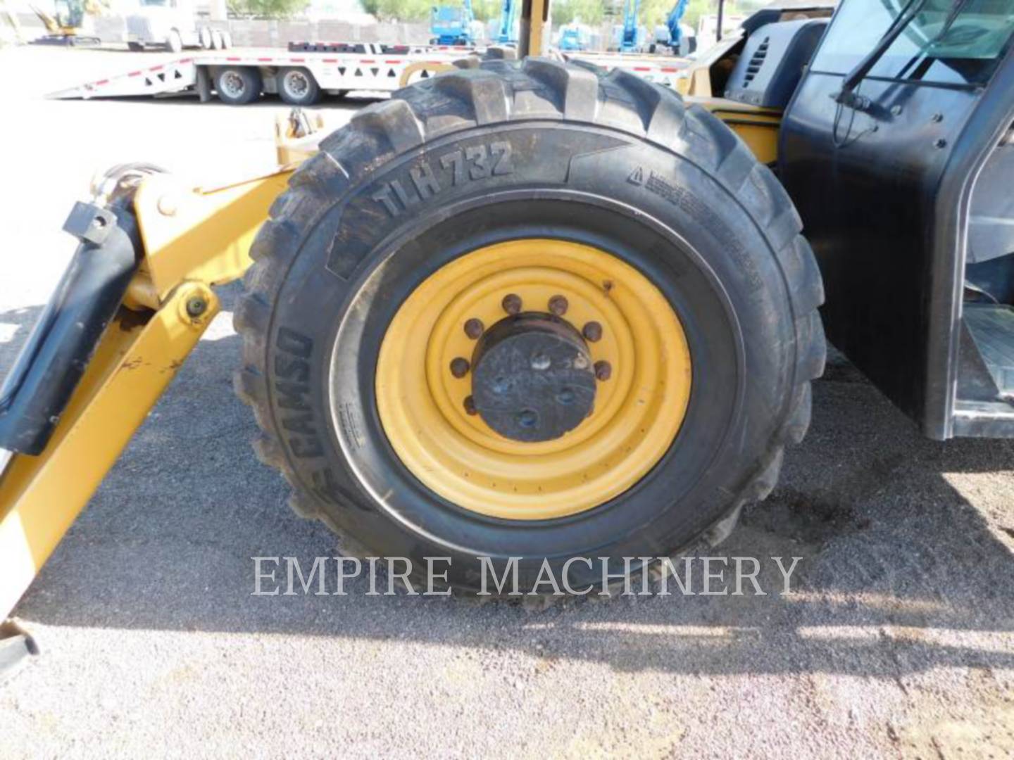 2015 Caterpillar TL1055C TeleHandler