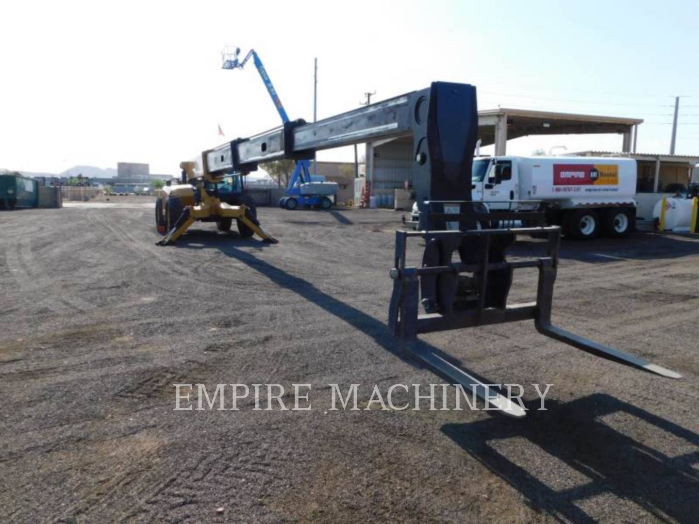 2015 Caterpillar TL1055C TeleHandler