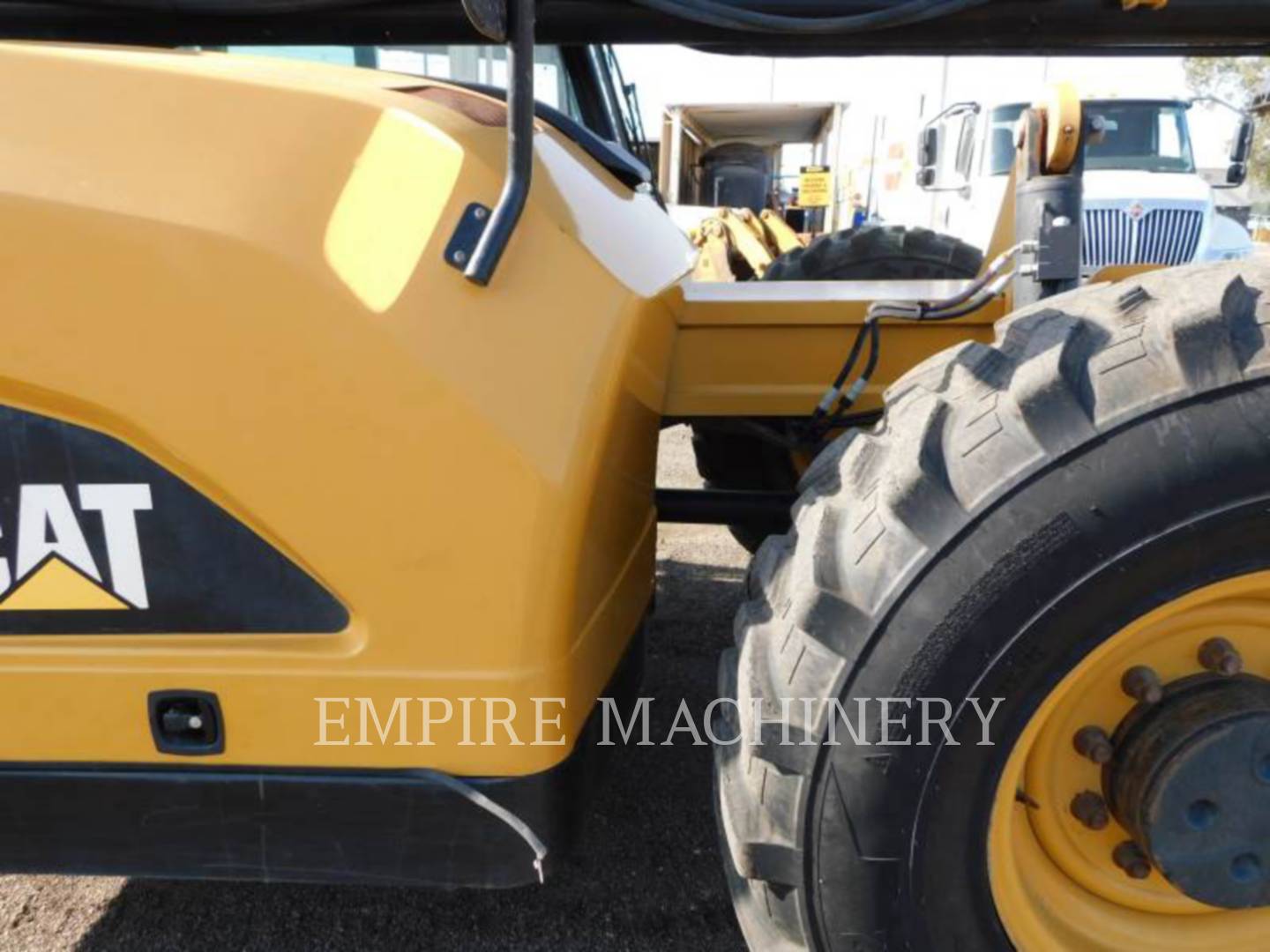 2015 Caterpillar TL1055C TeleHandler