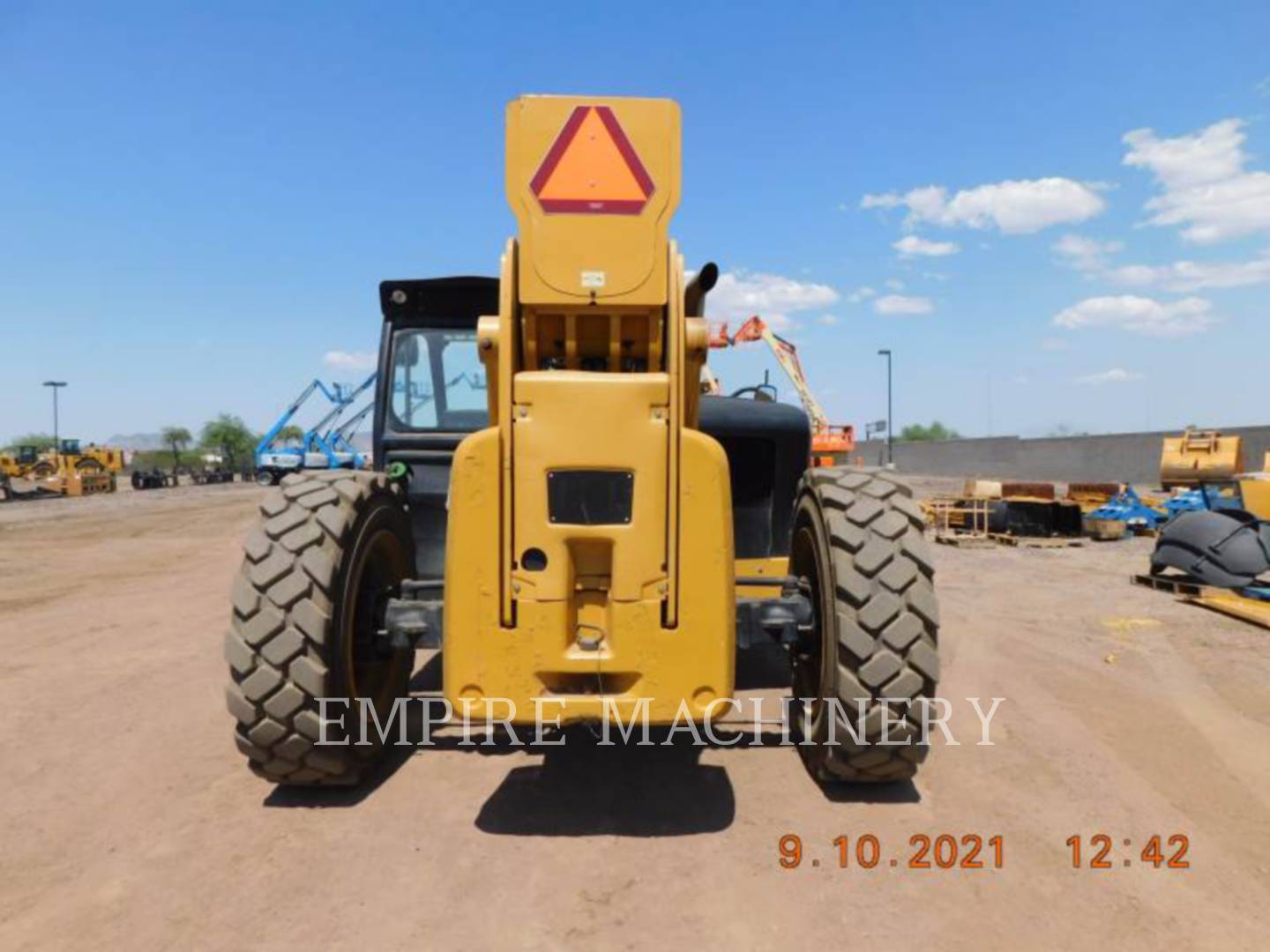 2015 Caterpillar TL1055D TeleHandler