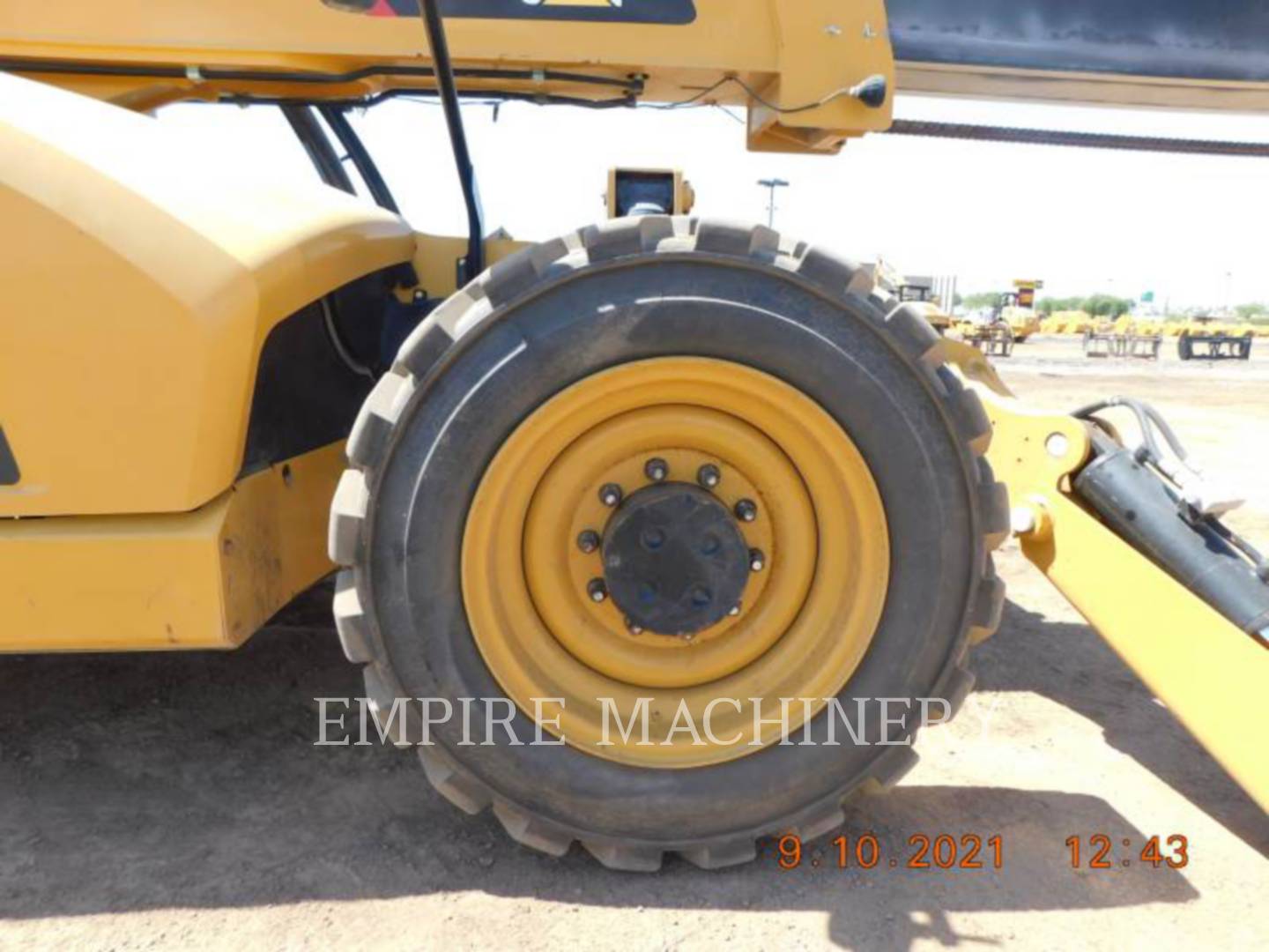 2015 Caterpillar TL1055D TeleHandler