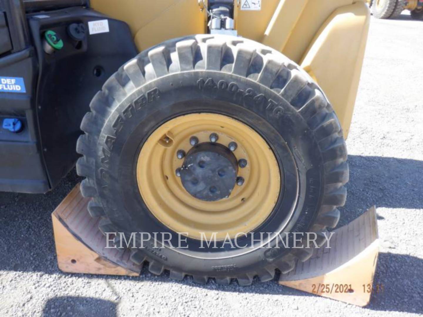 2015 Caterpillar TL1055D TeleHandler